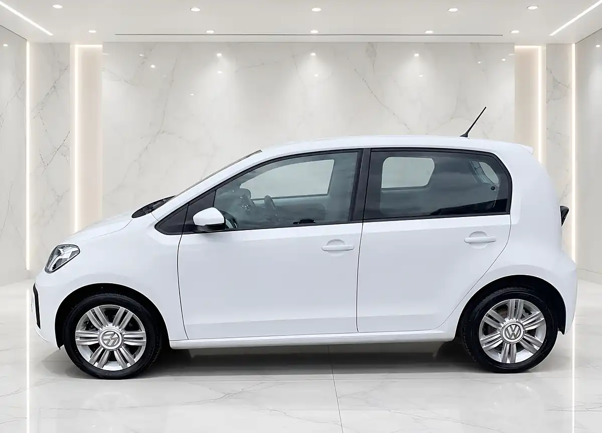 Used 2017 Volkswagen Up High White - Interior and Exterior details 4