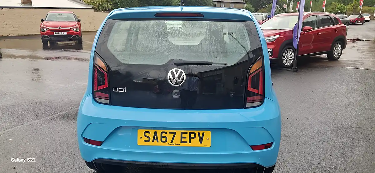 Used 2017 Volkswagen Up! Move Up! Blue - Interior and Exterior details 5