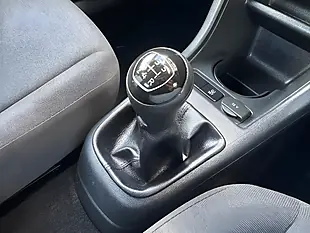 Used 2017 Volkswagen Up! Move Up Blue - Interior and Exterior details 15