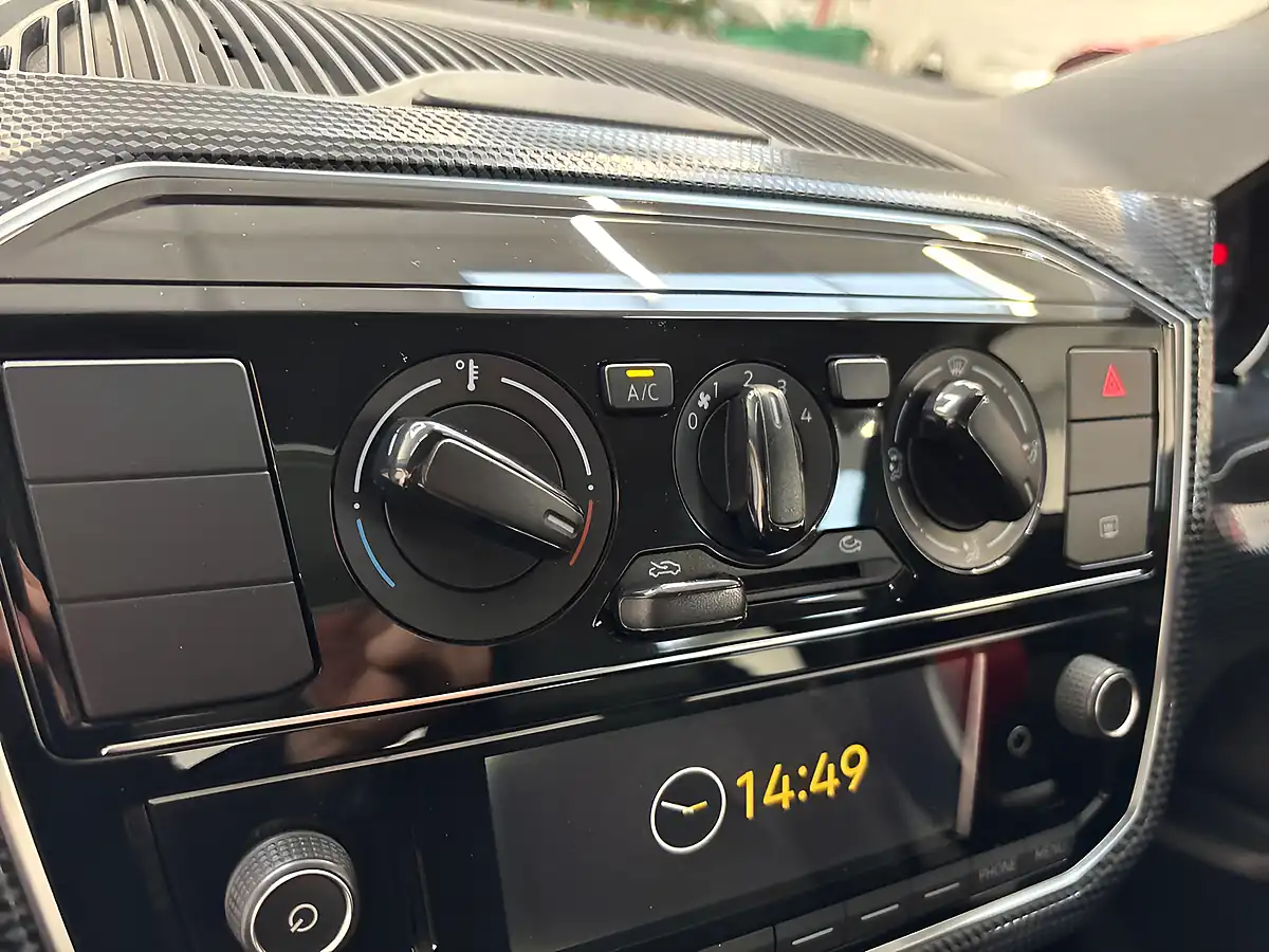 Used 2017 Volkswagen Up! Move Up! Red - Interior and Exterior details 13