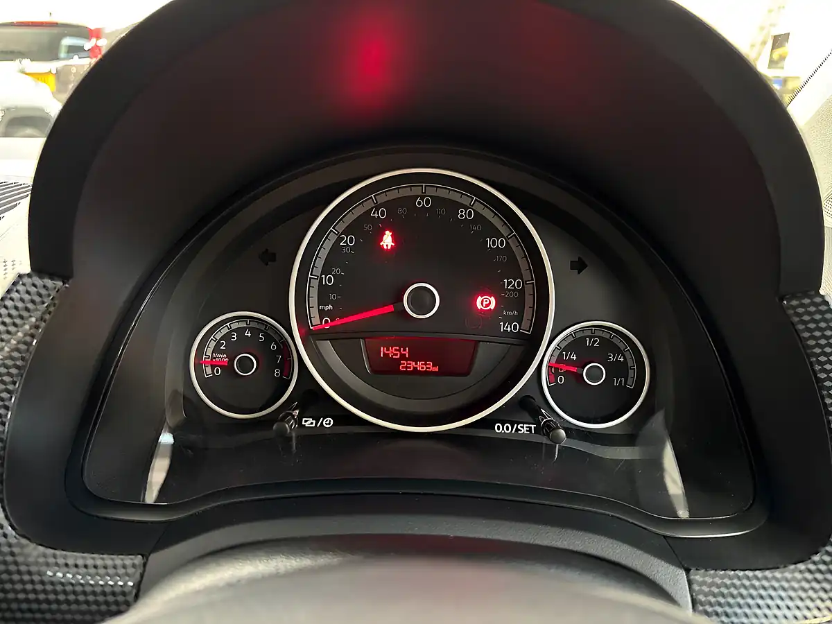 Used 2017 Volkswagen Up! Move Up! Red - Interior and Exterior details 18