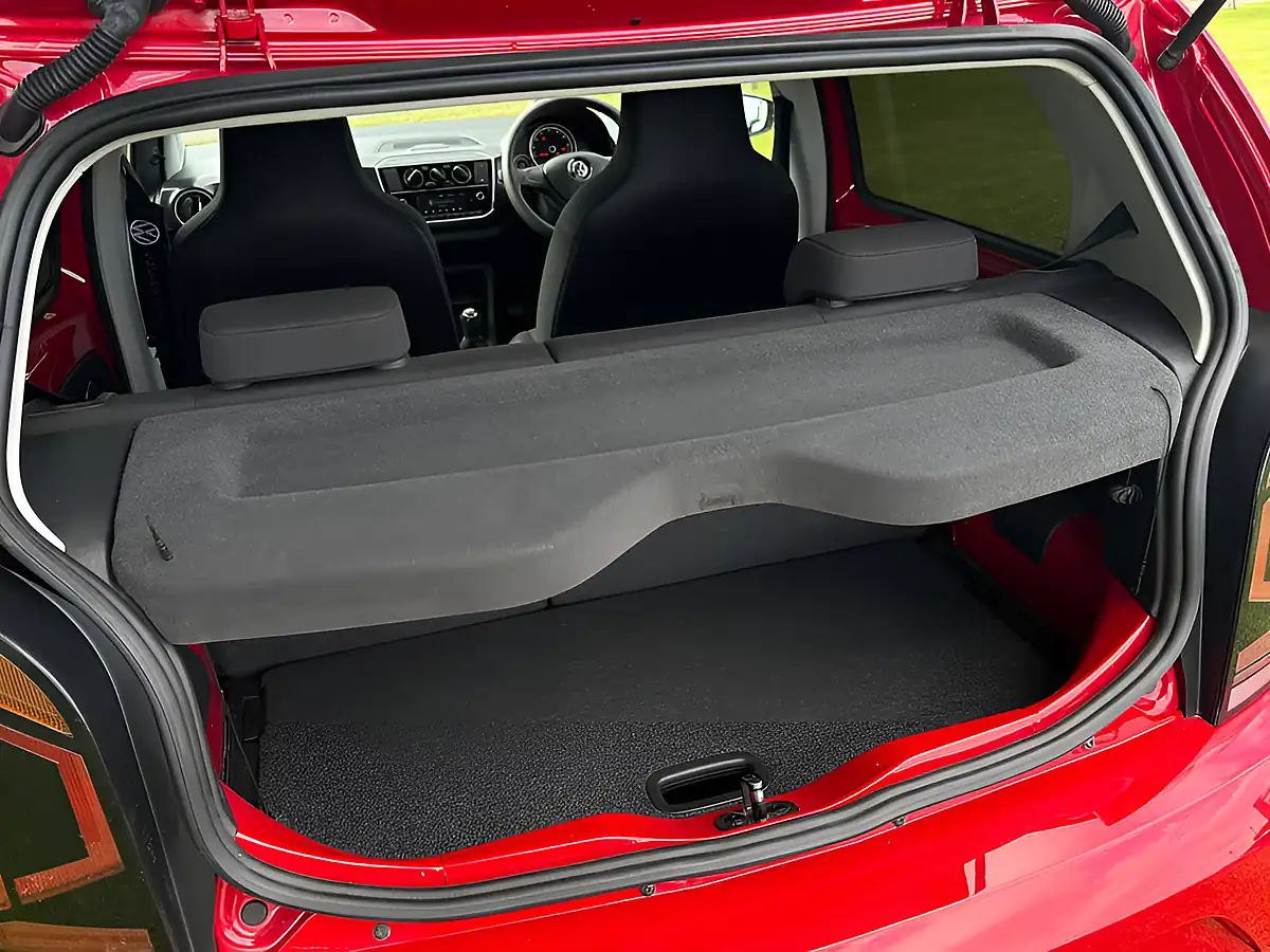 Used 2017 Volkswagen Up! Move Up! Red - Interior and Exterior details 13