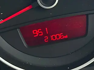Used 2017 Volkswagen Up! Move Up! Red - Interior and Exterior details 17