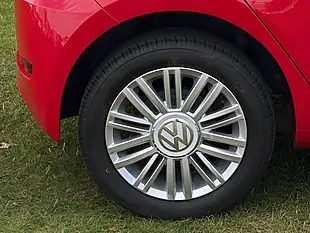 Used 2017 Volkswagen Up! Move Up! Red - Interior and Exterior details 8