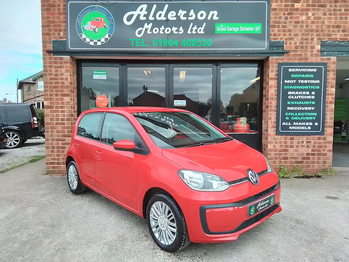 Used 2017 Volkswagen Up! Move Up! Red - Front View