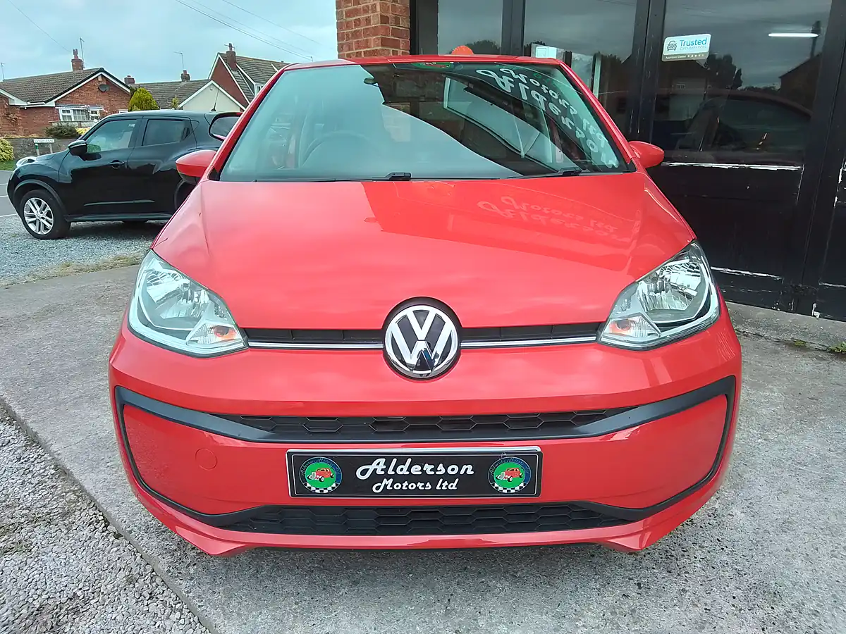 Used 2017 Volkswagen Up! Move Up! Red - Interior and Exterior details 11