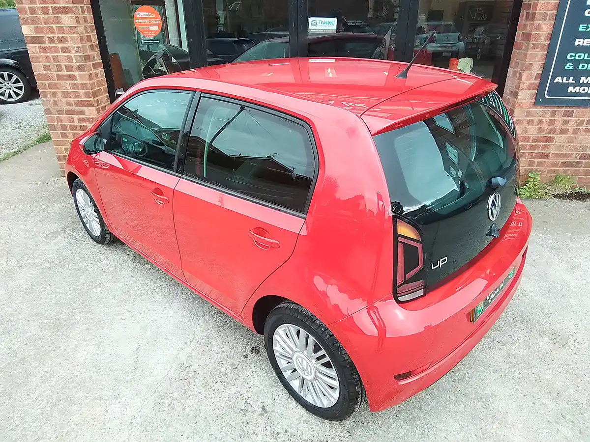 Used 2017 Volkswagen Up! Move Up! Red - Interior and Exterior details 13