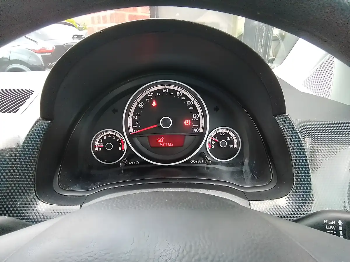 Used 2017 Volkswagen Up! Move Up! Red - Interior and Exterior details 15