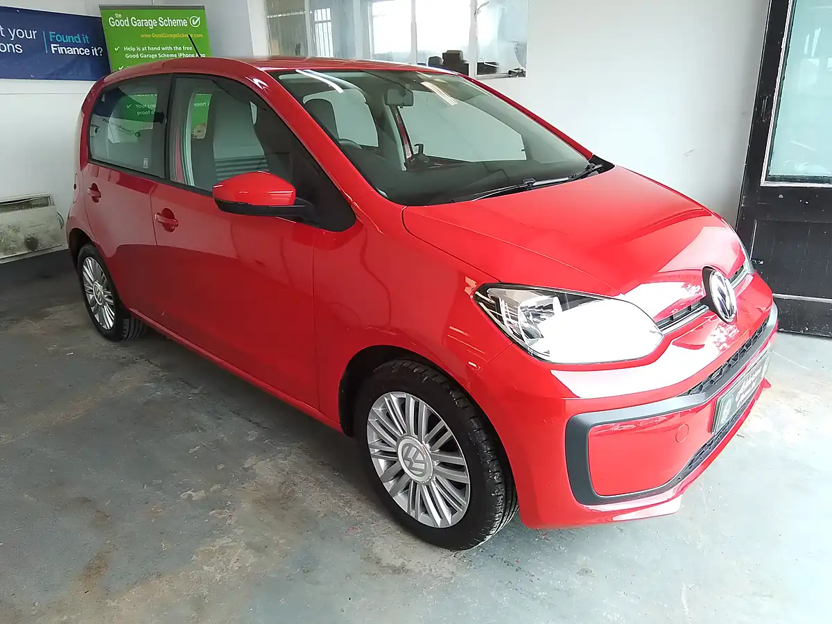 Used 2017 Volkswagen Up! Move Up! Red - Interior and Exterior details 4