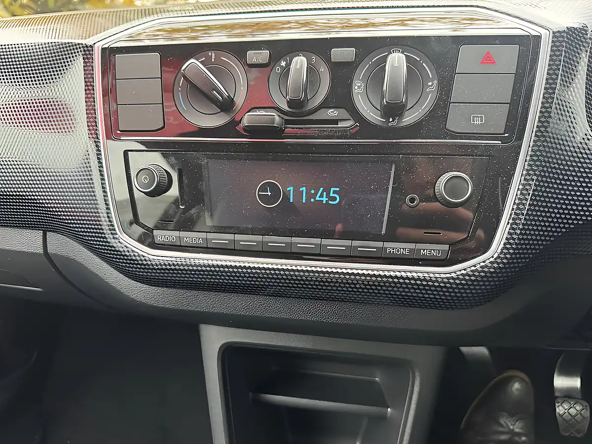 Used 2017 Volkswagen Up! Move Up! Red - Interior and Exterior details 11