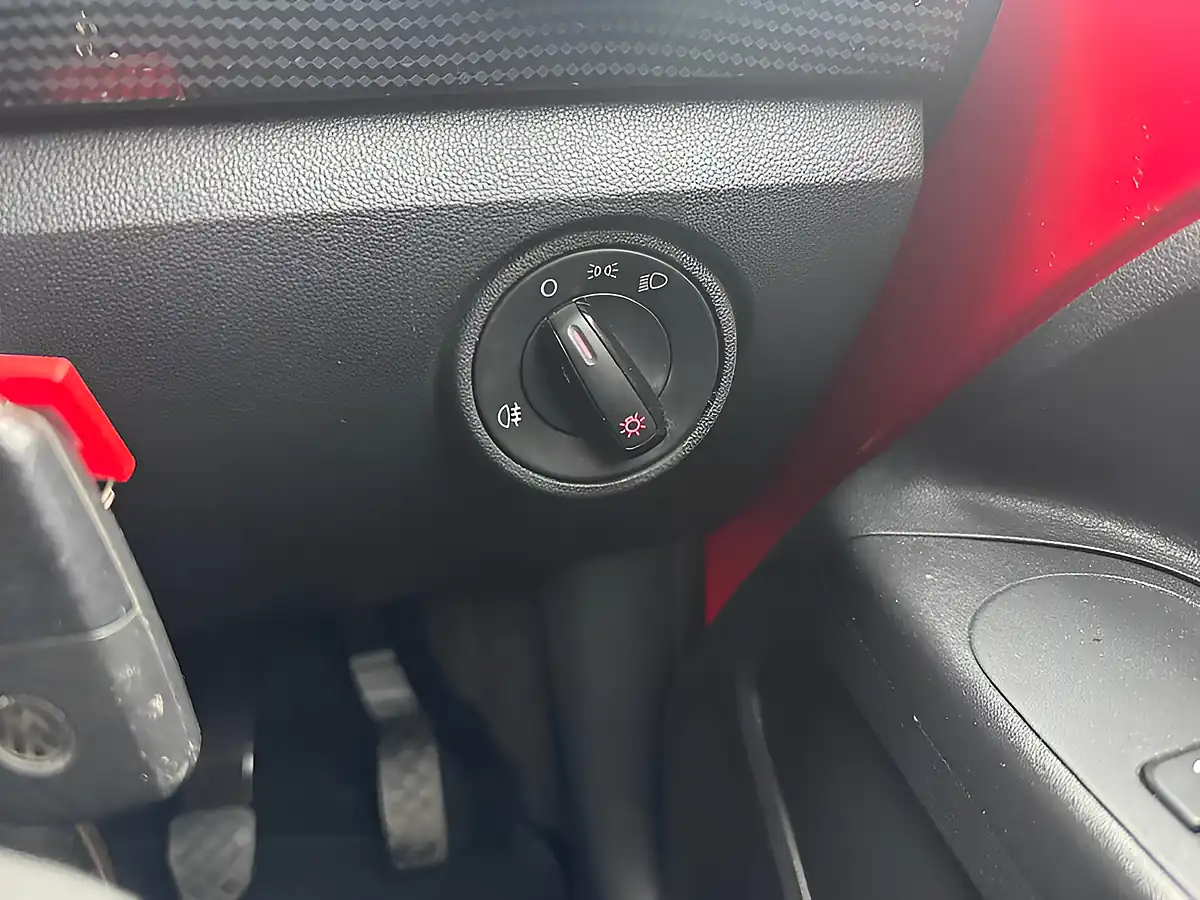 Used 2017 Volkswagen Up! Move Up! Red - Interior and Exterior details 16