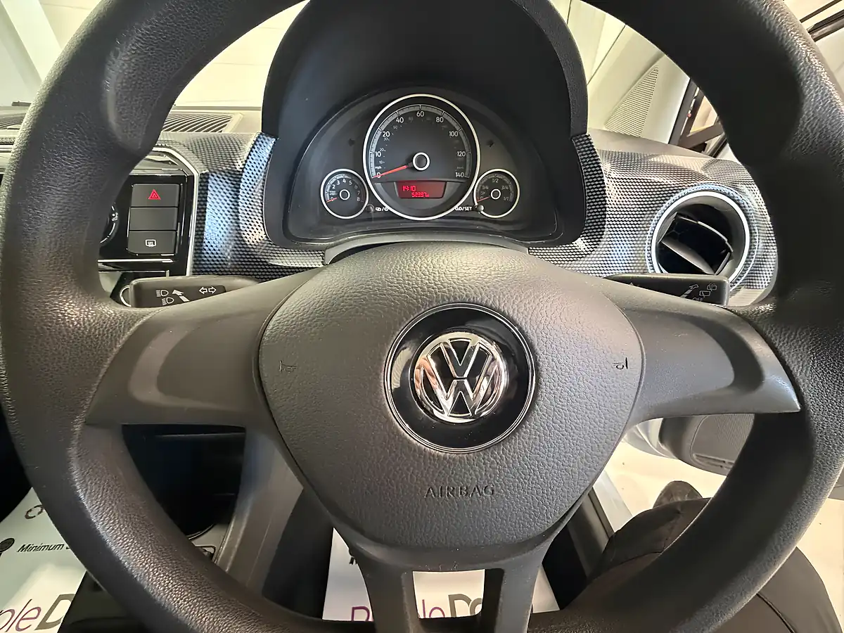 Used 2017 Volkswagen Up! Move Up! Silver - Interior and Exterior details 11