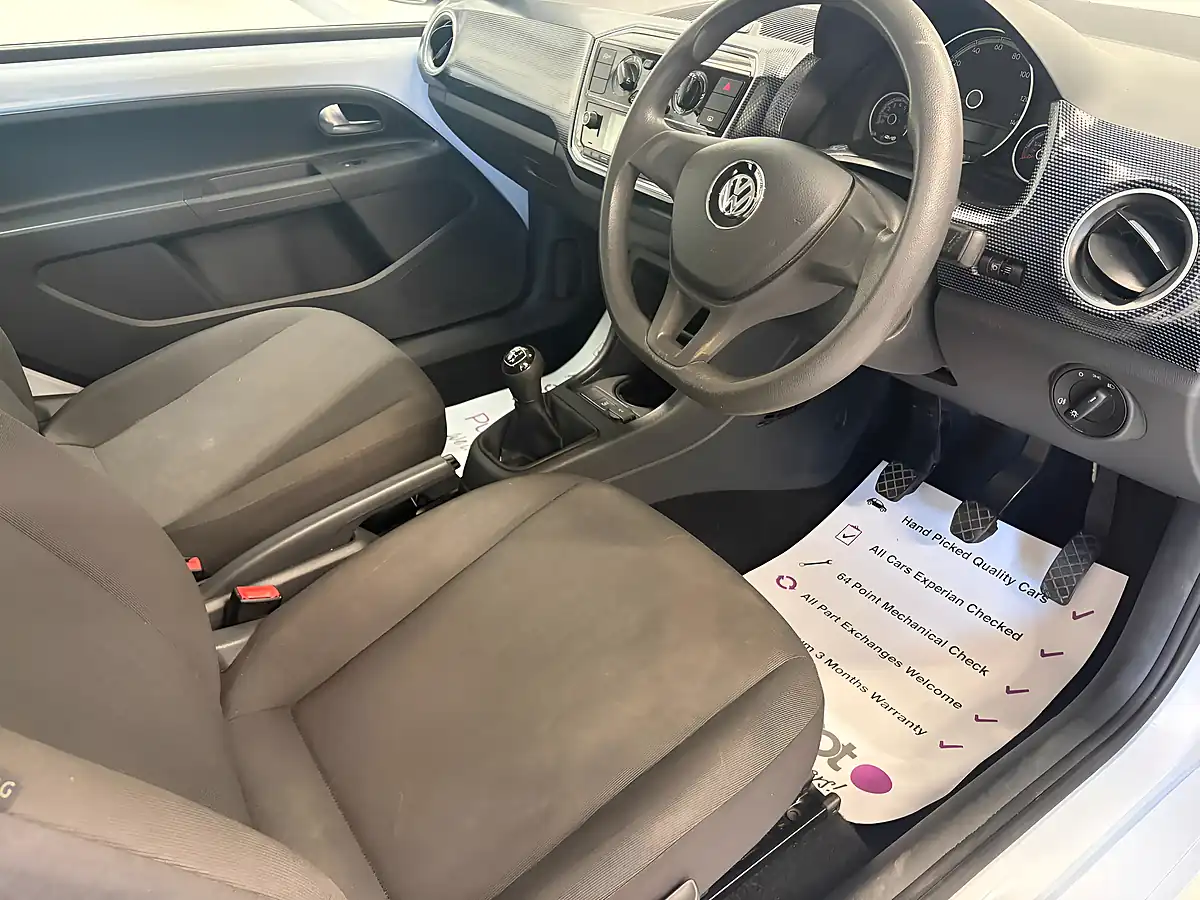 Used 2017 Volkswagen Up! Move Up! Silver - Interior and Exterior details 15