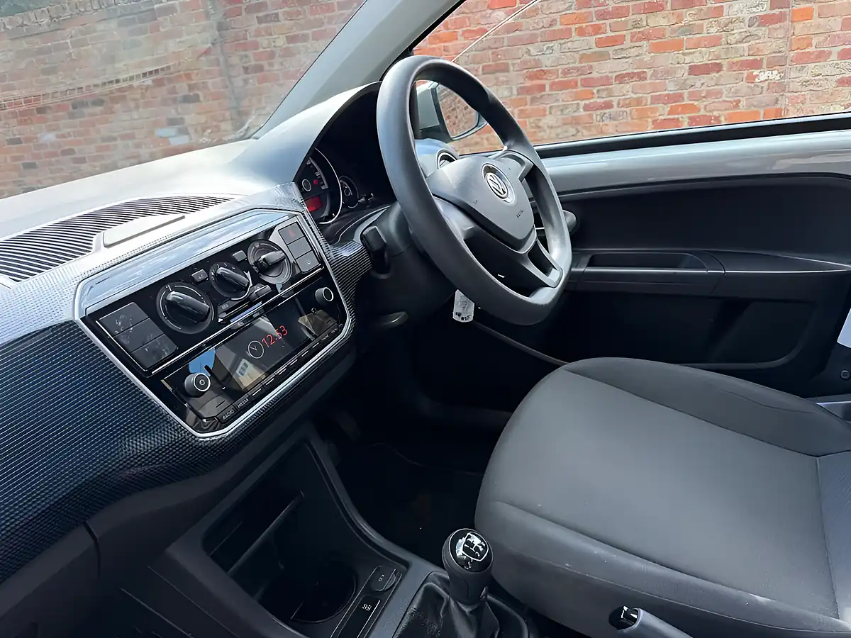 Used 2017 Volkswagen Up! Move Up! Silver - Interior and Exterior details 15