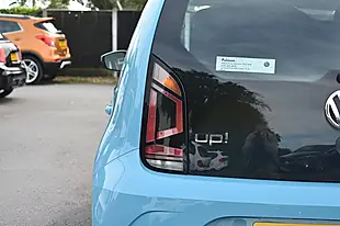 Used 2017 Volkswagen Up! Move Up! Teal Blue - Interior and Exterior details 9