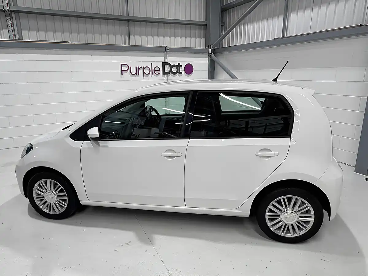 Used 2017 Volkswagen Up! Move Up! White - Interior and Exterior details 5