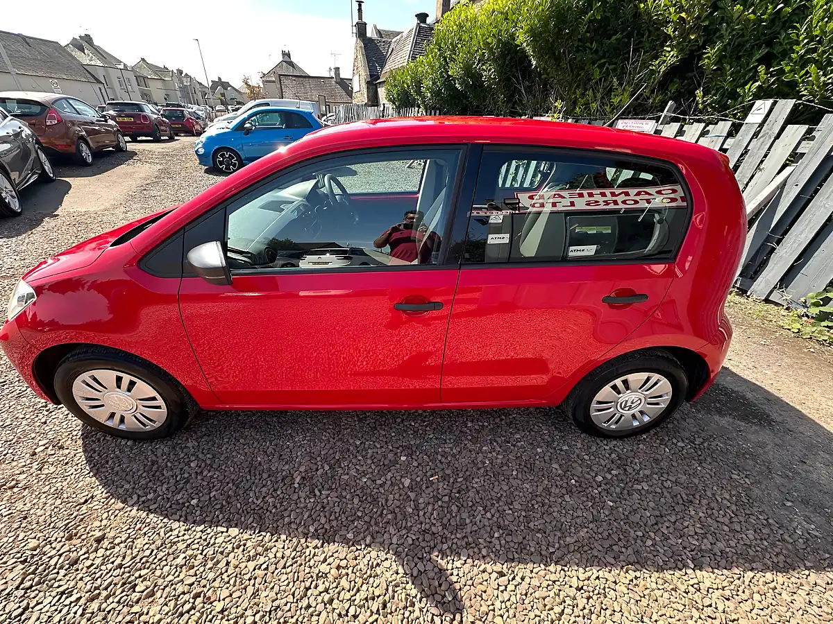Used 2017 Volkswagen Up Take Up! Red - Interior and Exterior details 5