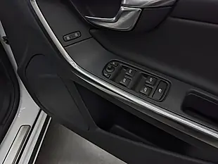 Used 2017 Volvo S60 R-Design Nav Ice White - Interior and Exterior details 10