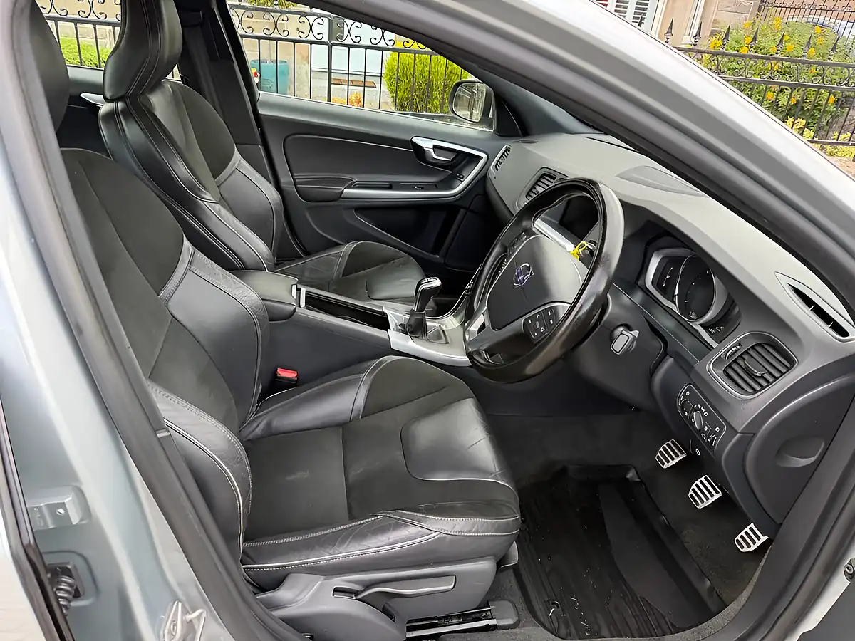 Used 2017 Volvo S60 R-Design Nav Silver - Interior and Exterior details 2