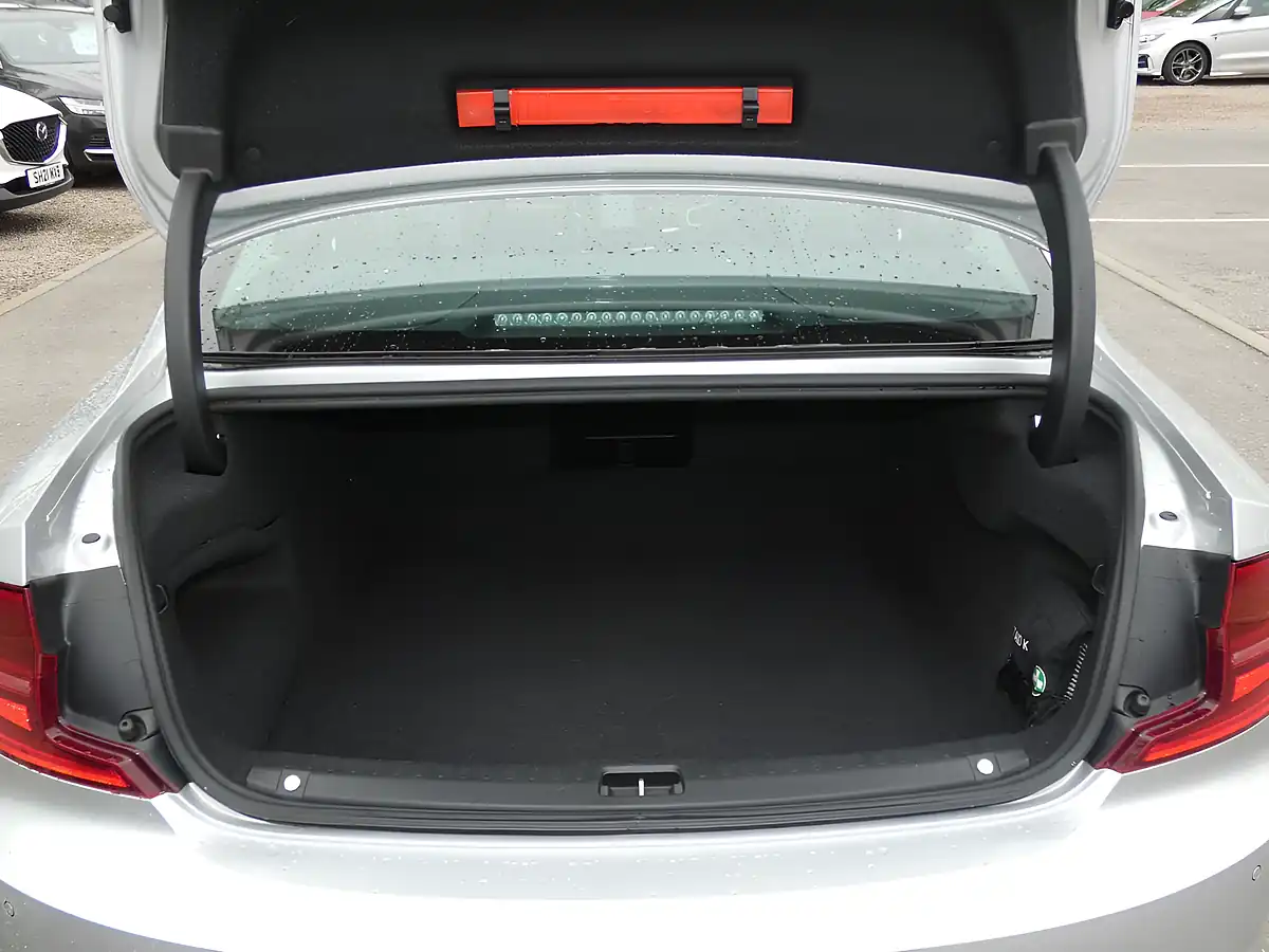 Used 2017 Volvo S90 Inscription Bright Silver - Interior and Exterior details 15