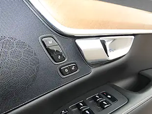Used 2017 Volvo S90 Inscription Bright Silver - Interior and Exterior details 19