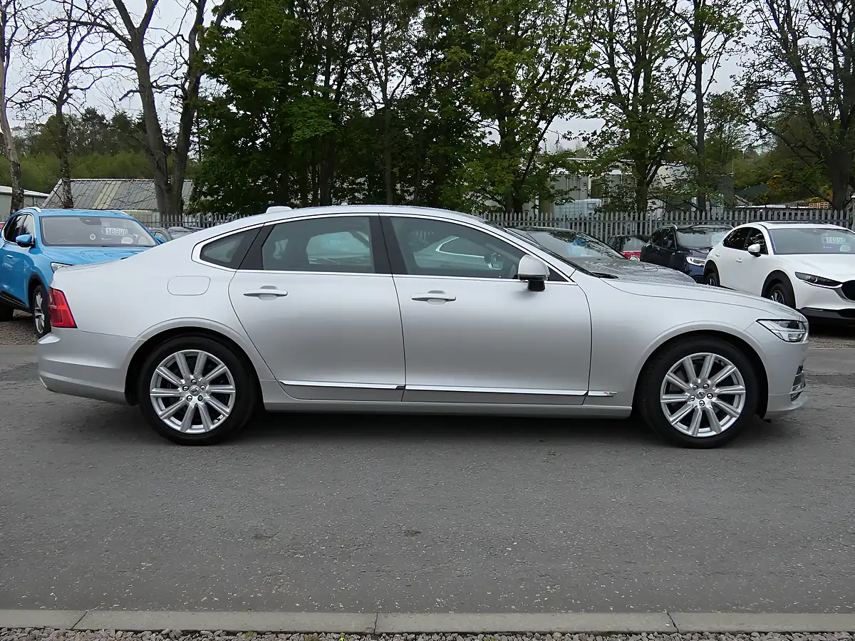 Used 2017 Volvo S90 Inscription Bright Silver - Interior and Exterior details 4