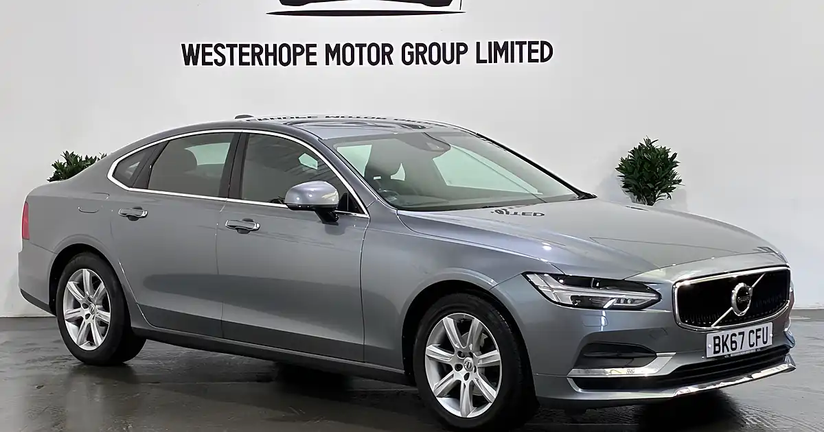 Used 2017 Volvo S90 Momentum Grey - Front View