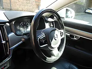 Used 2017 Volvo S90 Momentum Silver - Interior and Exterior details 10
