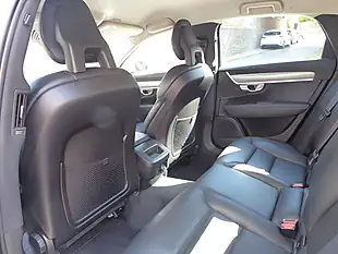 Used 2017 Volvo S90 Momentum Silver - Interior and Exterior details 16