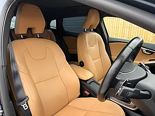 Used 2017 Volvo V40 Cross Country Pro Blue - Interior and Exterior details 11