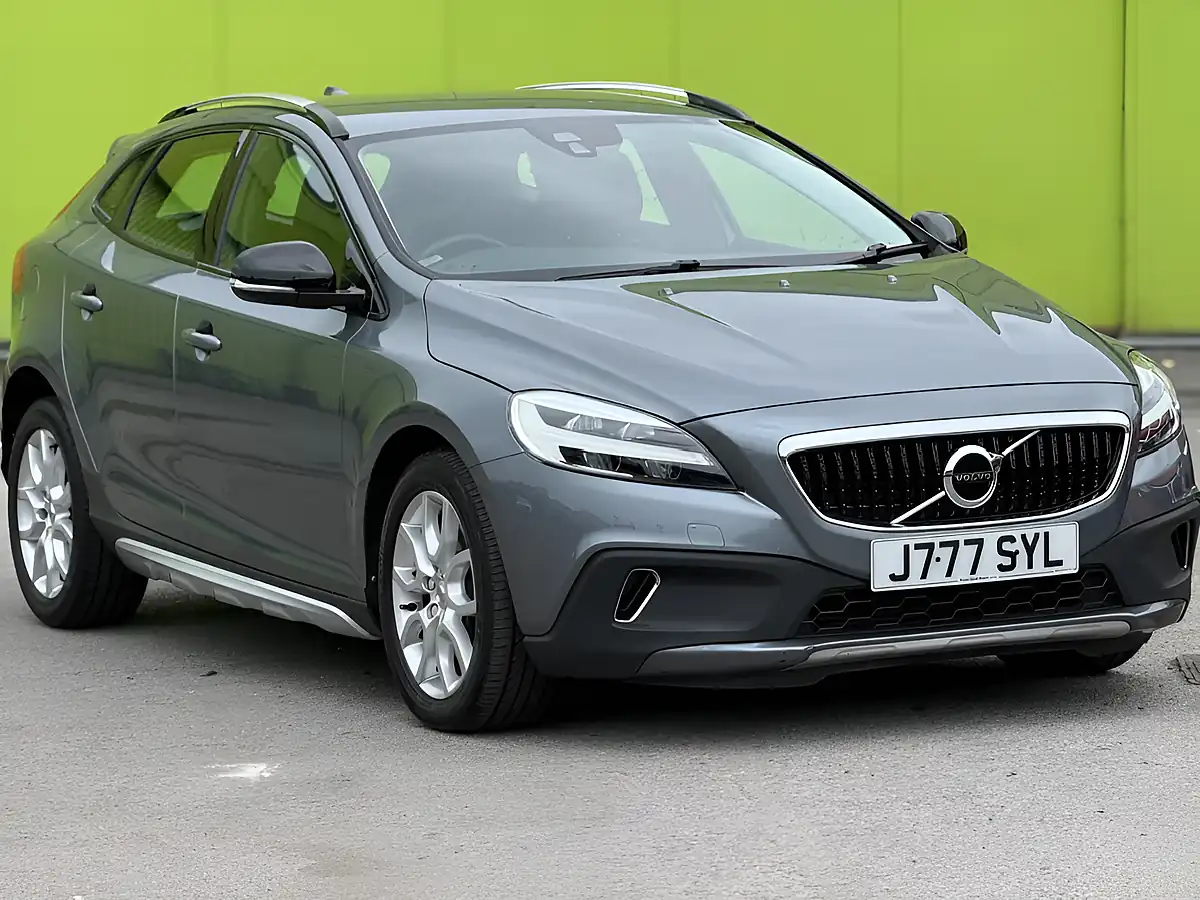 Used 2017 Volvo V40 Cross Country Pro Osmium Grey - Front View
