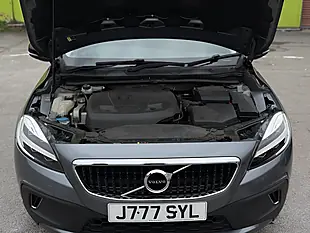Used 2017 Volvo V40 Cross Country Pro Osmium Grey - Interior and Exterior details 10