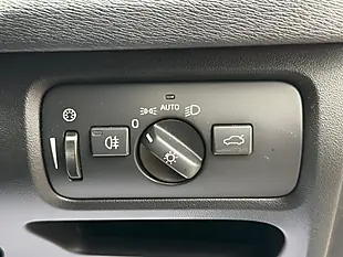 Used 2017 Volvo V40 Cross Country Pro Osmium Grey - Interior and Exterior details 14