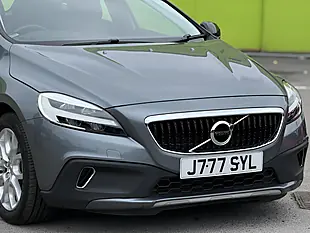 Used 2017 Volvo V40 Cross Country Pro Osmium Grey - Interior and Exterior details 2