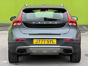 Used 2017 Volvo V40 Cross Country Pro Osmium Grey - Interior and Exterior details 8