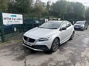Used 2017 Volvo V40 Cross Country Silver - Interior and Exterior details 2