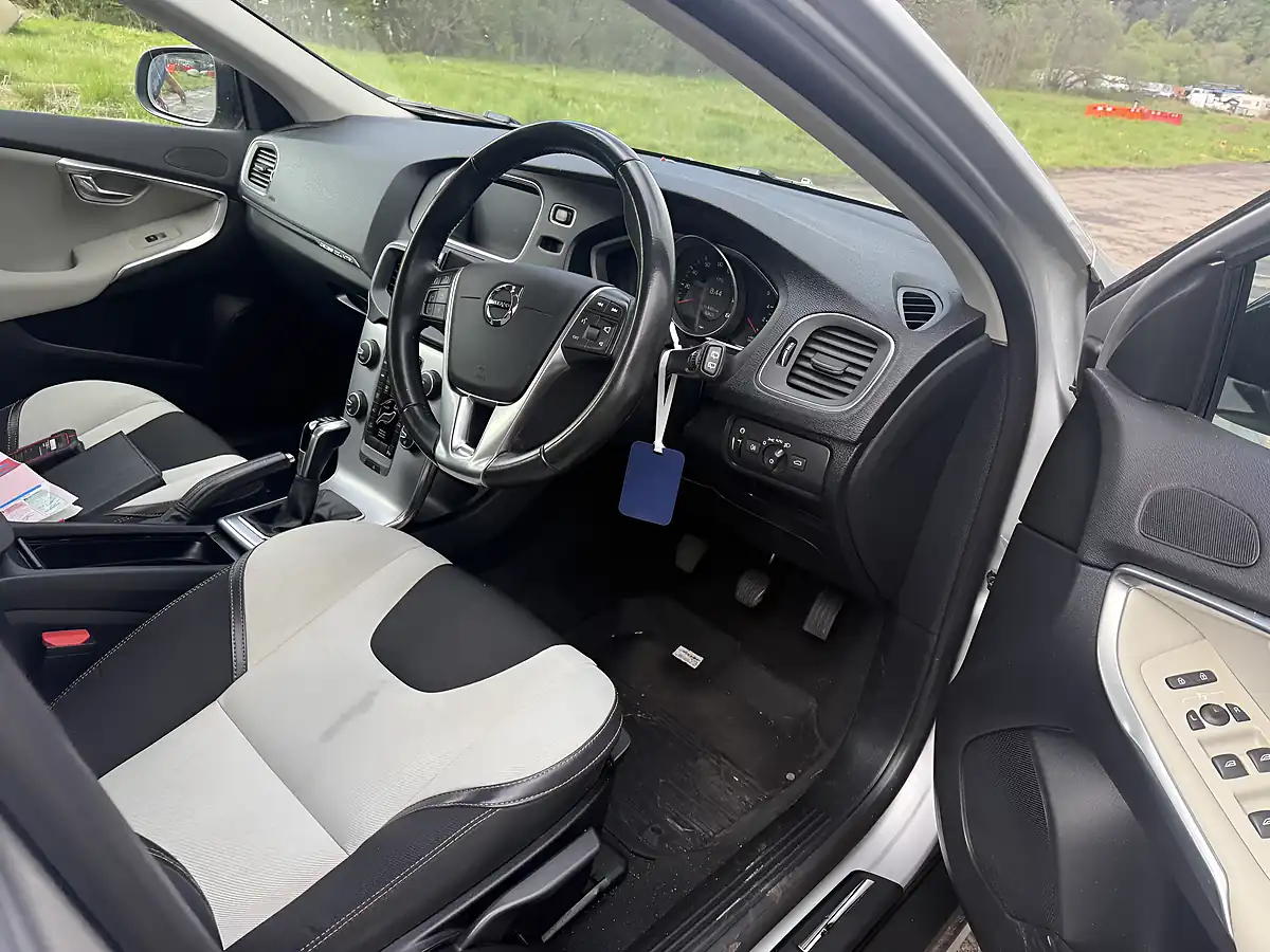 Used 2017 Volvo V40 Cross Country Silver - Interior and Exterior details 8