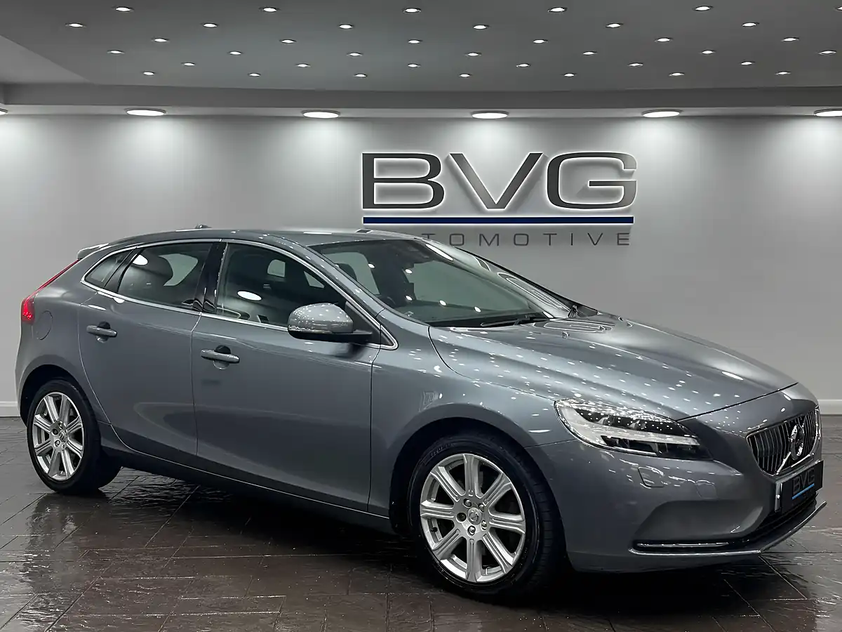 Used 2017 Volvo V40 Inscription Grey - Front View