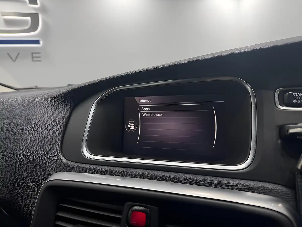 Used 2017 Volvo V40 Inscription Grey - Interior and Exterior details 14