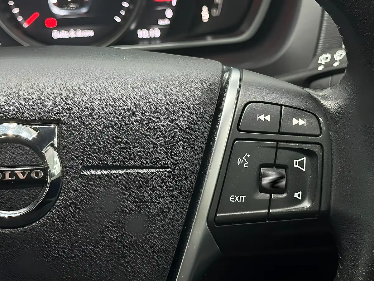 Used 2017 Volvo V40 Inscription Grey - Interior and Exterior details 15