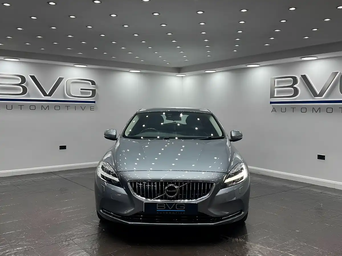 Used 2017 Volvo V40 Inscription Grey - Interior and Exterior details 4