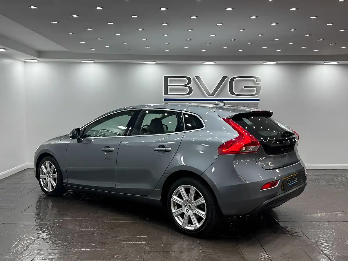 Used 2017 Volvo V40 Inscription Grey - Interior and Exterior details 7