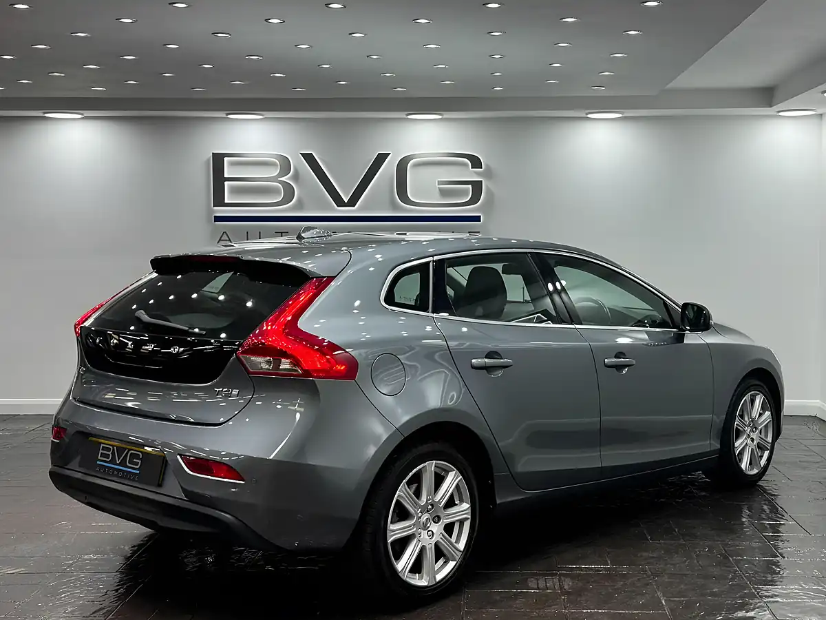 Used 2017 Volvo V40 Inscription Grey - Interior and Exterior details 9