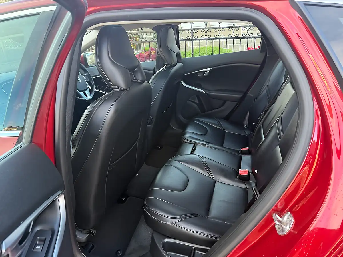Used 2017 Volvo V40 Inscription Red - Interior and Exterior details 14