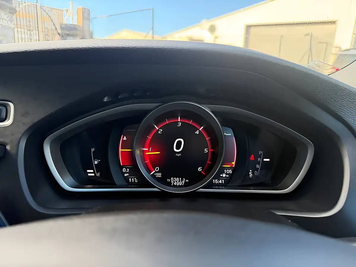 Used 2017 Volvo V40 Inscription Red - Interior and Exterior details 20