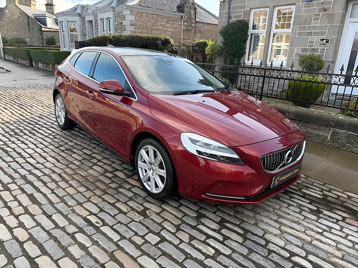 Used 2017 Volvo V40 Inscription Red - Interior and Exterior details 4