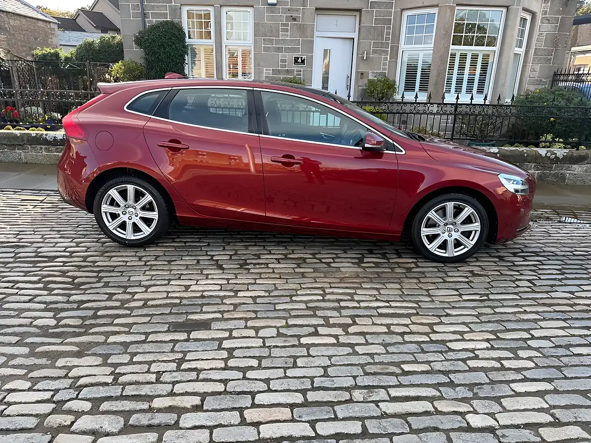 Used 2017 Volvo V40 Inscription Red - Interior and Exterior details 9