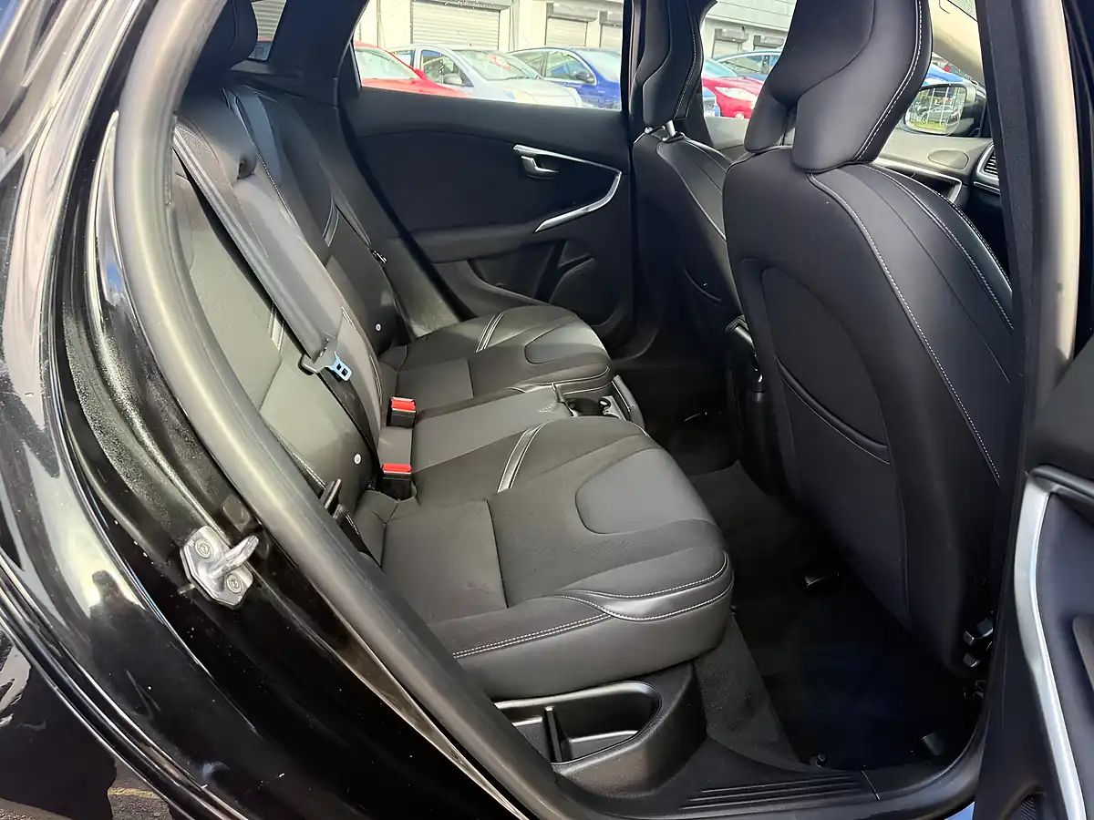 Used 2017 Volvo V40 Momentum Black - Interior and Exterior details 13