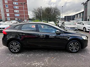 Used 2017 Volvo V40 Momentum Black - Interior and Exterior details 8