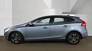 Used 2017 Volvo V40 Momentum Blue - Interior and Exterior details 5